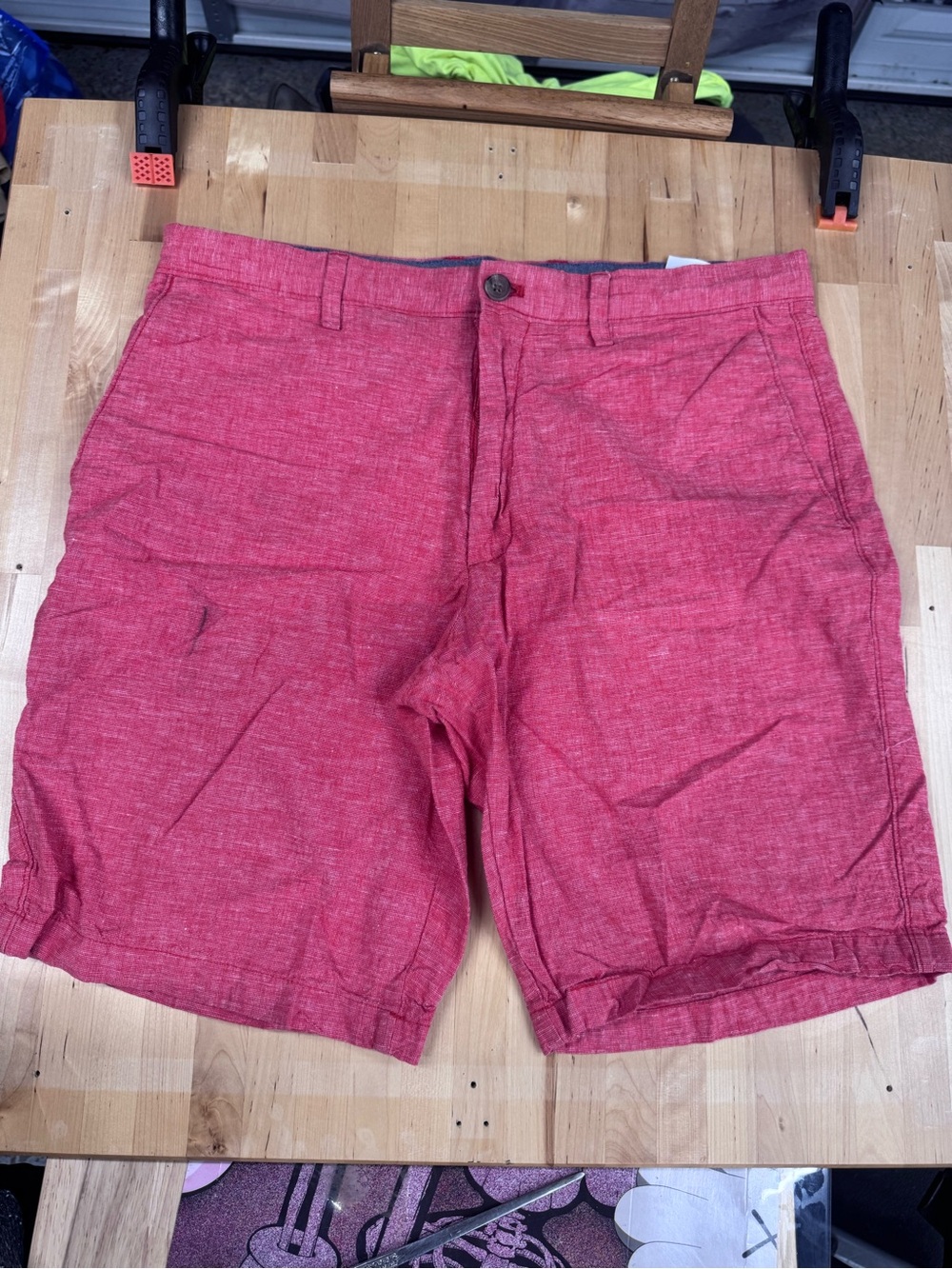 Banana Republic Men's Heathered Red Flat-Front Shorts